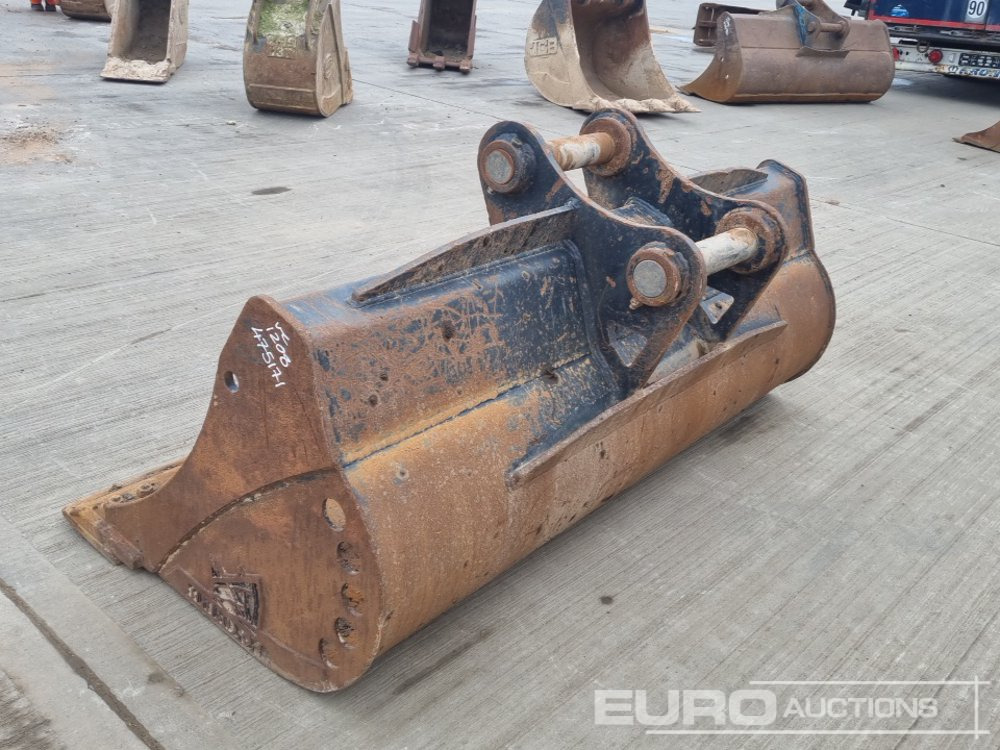 Rhinox 84" Ditching Bucket 80mm Pin to suit 20 Ton Excavator - Kopp: pilt 3 Rhinox 84" Ditching Bucket 80mm Pin to suit 20 Ton Excavator - Kopp: pilt 3