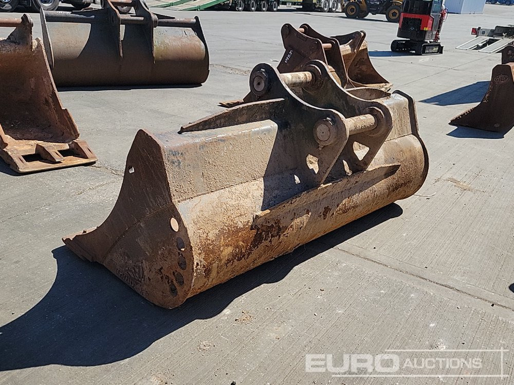 Rhinox 84" Ditching Bucket 80mm Pin to suit 20 Ton Excavator - Kopp: pilt 3 Rhinox 84" Ditching Bucket 80mm Pin to suit 20 Ton Excavator - Kopp: pilt 3
