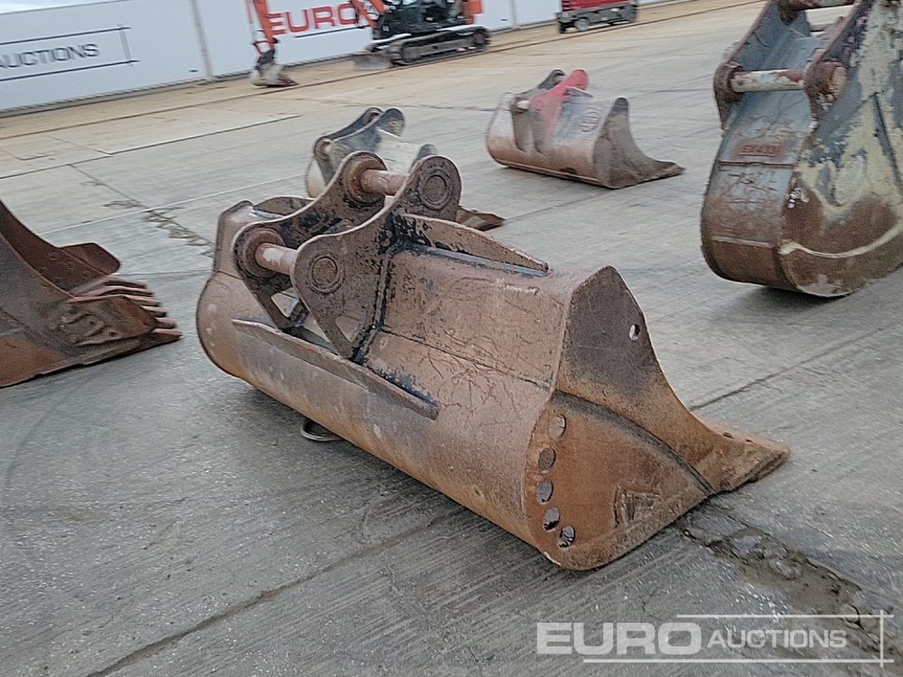 Rhinox 84" Ditching Bucket 80mm Pin to suit 20 Ton Excavator - Kopp: pilt 5 Rhinox 84" Ditching Bucket 80mm Pin to suit 20 Ton Excavator - Kopp: pilt 5