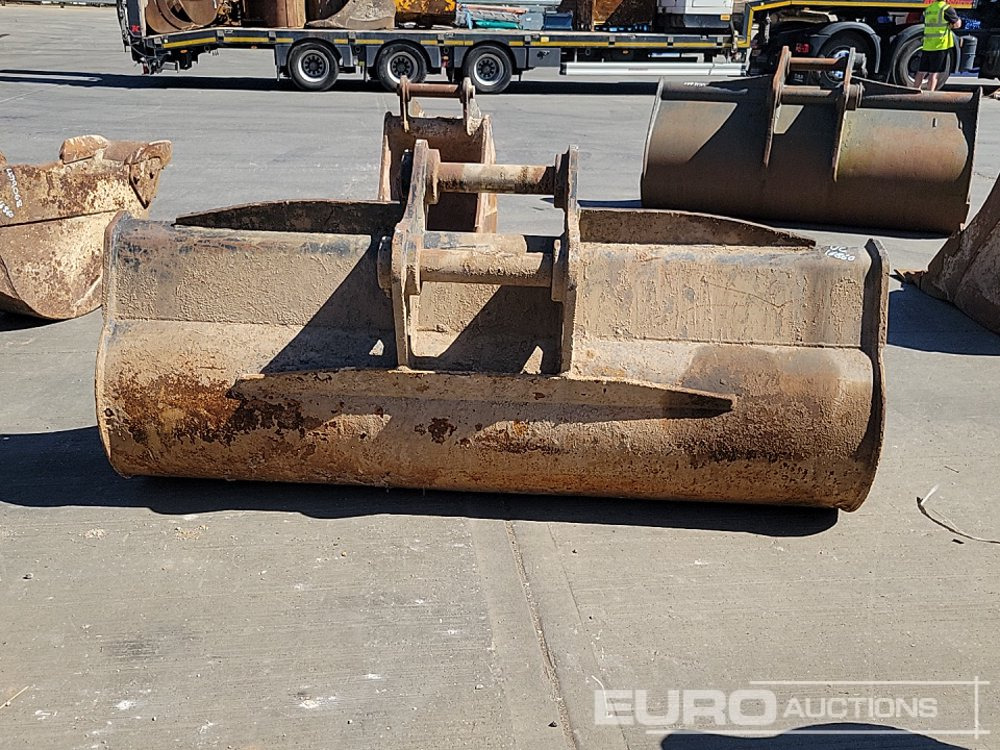 Rhinox 84" Ditching Bucket 80mm Pin to suit 20 Ton Excavator - Kopp: pilt 4 Rhinox 84" Ditching Bucket 80mm Pin to suit 20 Ton Excavator - Kopp: pilt 4
