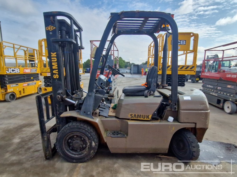 Samuk Diesel Forklift, 2 Stage Mast, Side Shift (No Steering & Hydraulic Leak) - Diiseltõstuk: pilt 2 Samuk Diesel Forklift, 2 Stage Mast, Side Shift (No Steering & Hydraulic Leak) - Diiseltõstuk: pilt 2