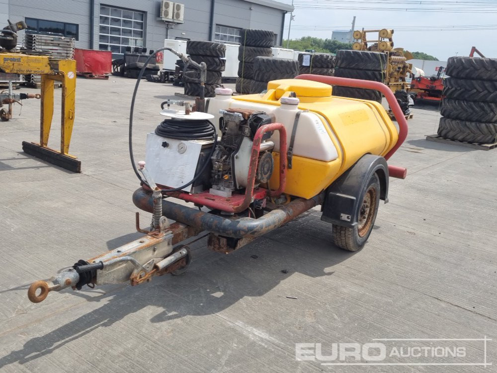 Single Axle Plastic Water Bowser, Yanmar Pressure Washer - Survepesur: pilt 1 Single Axle Plastic Water Bowser, Yanmar Pressure Washer - Survepesur: pilt 1