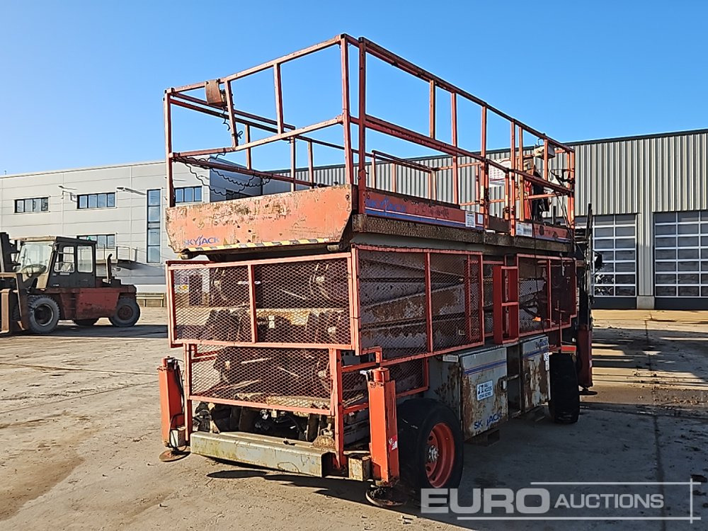 SkyJack SJ9250 - Platvorm: pilt 1 SkyJack SJ9250 - Platvorm: pilt 1