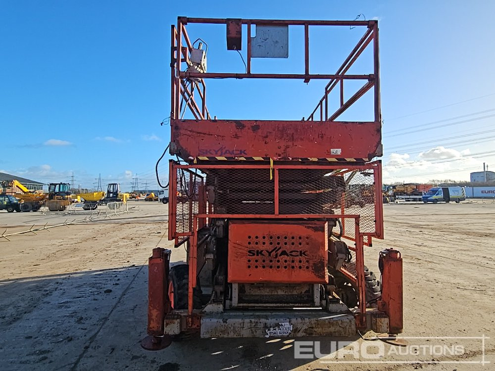 SkyJack SJ9250 - Platvorm: pilt 4 SkyJack SJ9250 - Platvorm: pilt 4