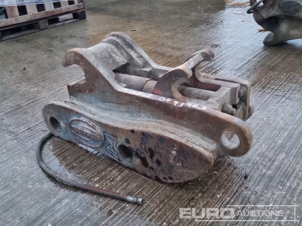 Strickland Hydraulic Quick Hitch 65mm Pin to suit 13 Ton Excavator - Kiirühendus: pilt 3 Strickland Hydraulic Quick Hitch 65mm Pin to suit 13 Ton Excavator - Kiirühendus: pilt 3
