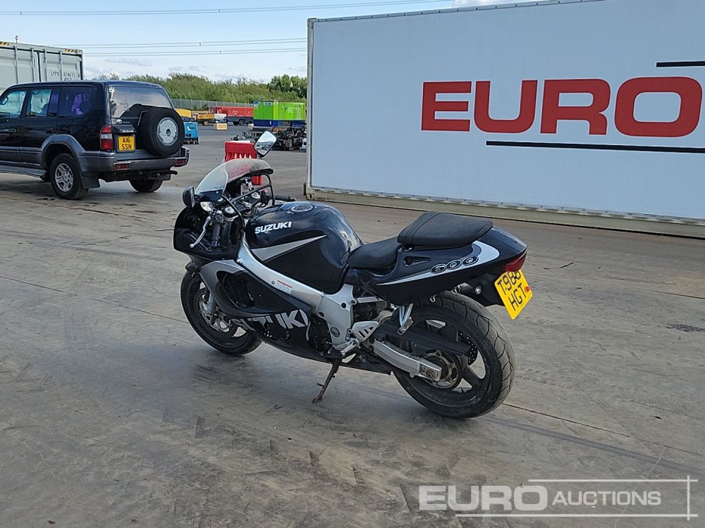 Suzuki GSX600 - Mootorratas: pilt 3 Suzuki GSX600 - Mootorratas: pilt 3