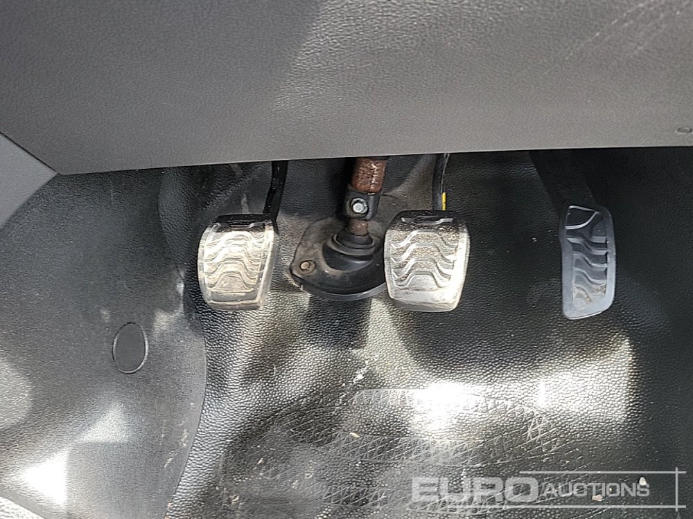 Tarbesõiduk 2021 Ford Transit Custom 300: pilt 30