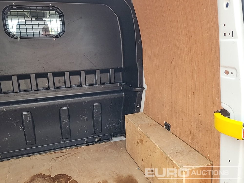 Tarbesõiduk 2022 Ford Transit Custom 300: pilt 14
