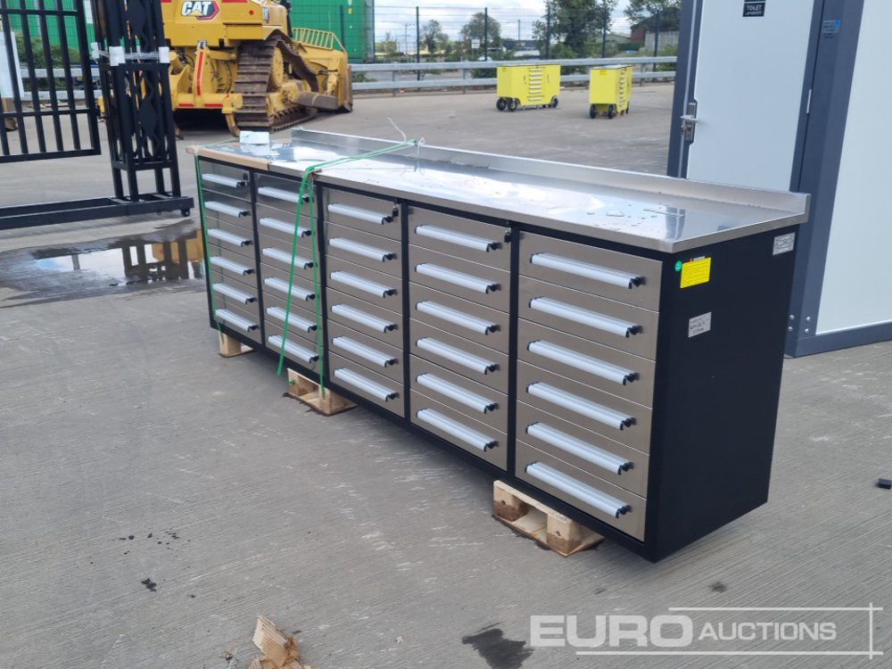 Unused 2025 10' Work Bench, 30 Drawers - Ehitusseade: pilt 3 Unused 2025 10' Work Bench, 30 Drawers - Ehitusseade: pilt 3