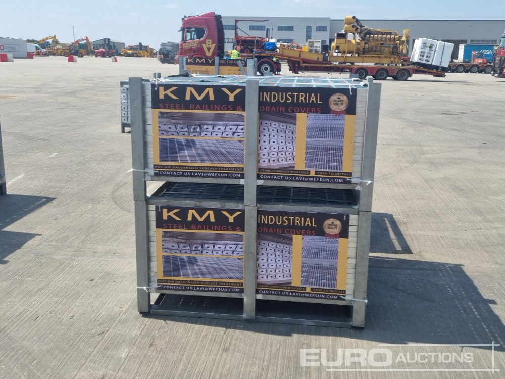 Ehitusseade Unused 2025 KMY INDUSTRIAL Steel Grating (2 of), Stillage of Metal Fencing Posts: pilt 6