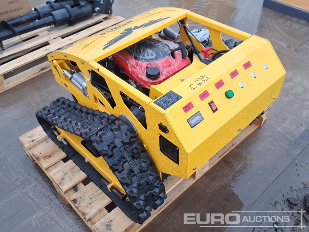 Unused 2025 Salini RC-900 Radio Controlled Tracked Lawnmower (Controls in Office) - Muruniiduk: pilt 3 Unused 2025 Salini RC-900 Radio Controlled Tracked Lawnmower (Controls in Office) - Muruniiduk: pilt 3