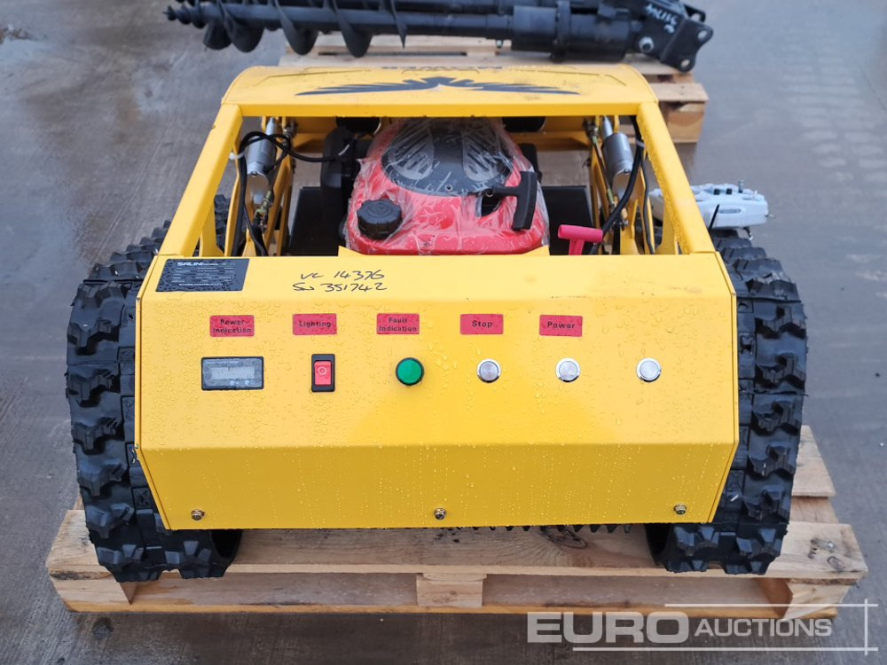 Unused 2025 Salini RC-900 Radio Controlled Tracked Lawnmower (Controls in Office) - Muruniiduk: pilt 4 Unused 2025 Salini RC-900 Radio Controlled Tracked Lawnmower (Controls in Office) - Muruniiduk: pilt 4