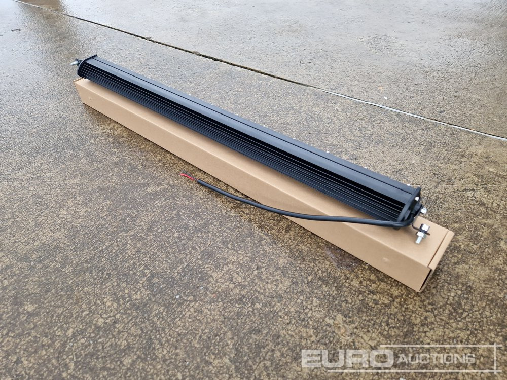 Unused 25" 240W Combo Beam LED Light Bar, Mounting Brackets, IP68 Waterproof - Ehitusseade: pilt 3 Unused 25" 240W Combo Beam LED Light Bar, Mounting Brackets, IP68 Waterproof - Ehitusseade: pilt 3