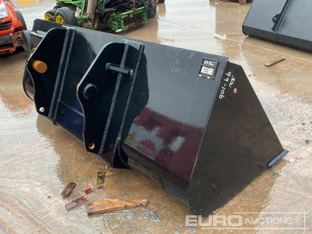 Unused 90" Strickland Front Loading Bucket to suit Manitou Telehandler - Kopp: pilt 3 Unused 90" Strickland Front Loading Bucket to suit Manitou Telehandler - Kopp: pilt 3