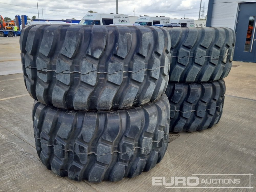 Unused Bridgestone 30/65R25 Tyre & Rim (4 of) - Rehv: pilt 3 Unused Bridgestone 30/65R25 Tyre & Rim (4 of) - Rehv: pilt 3