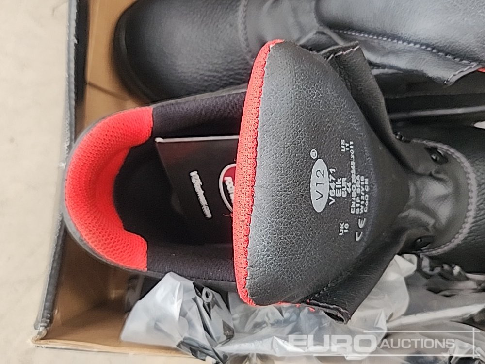 Garaažiseadmed Unused V12 Size 10 Safety Boots: pilt 13