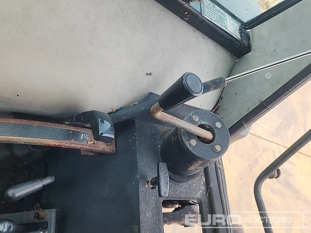 Traktor Valmet 665-4: pilt 28