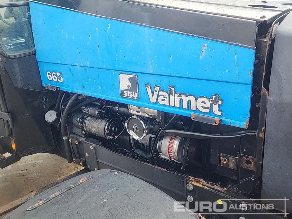 Traktor Valmet 665-4: pilt 13