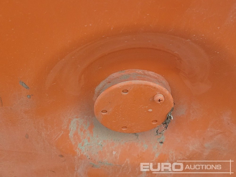 Varuosa Fuel Tank to suit Excavator: pilt 11