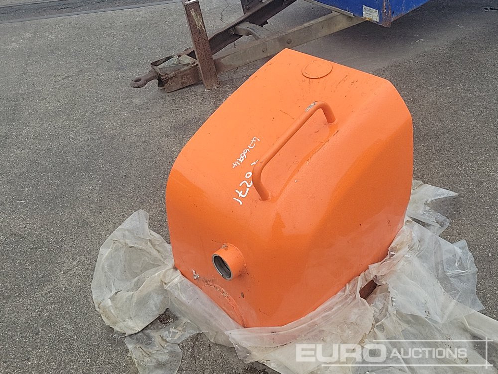 Fuel Tank to suit Excavator - Varuosa: pilt 5 Fuel Tank to suit Excavator - Varuosa: pilt 5