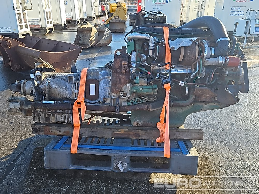 Volvo 6 Cylinder Engine, Gearbox - Mootor: pilt 2 Volvo 6 Cylinder Engine, Gearbox - Mootor: pilt 2