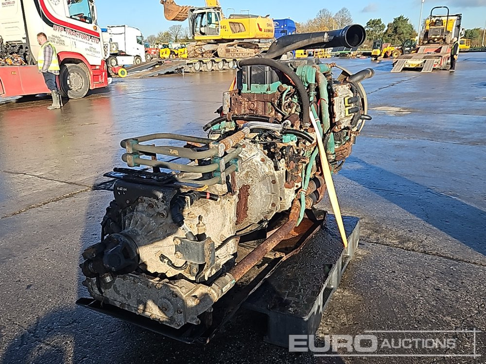 Volvo 6 Cylinder Engine, Gearbox - Mootor: pilt 1 Volvo 6 Cylinder Engine, Gearbox - Mootor: pilt 1