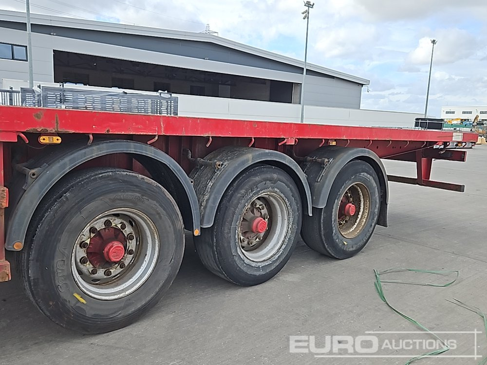 Weightmaster Tri Axle Flatbed Trailer, Twist Locks (Plating Cert Available) - Platvorm/ Madelpoolhaagis: pilt 3 Weightmaster Tri Axle Flatbed Trailer, Twist Locks (Plating Cert Available) - Platvorm/ Madelpoolhaagis: pilt 3