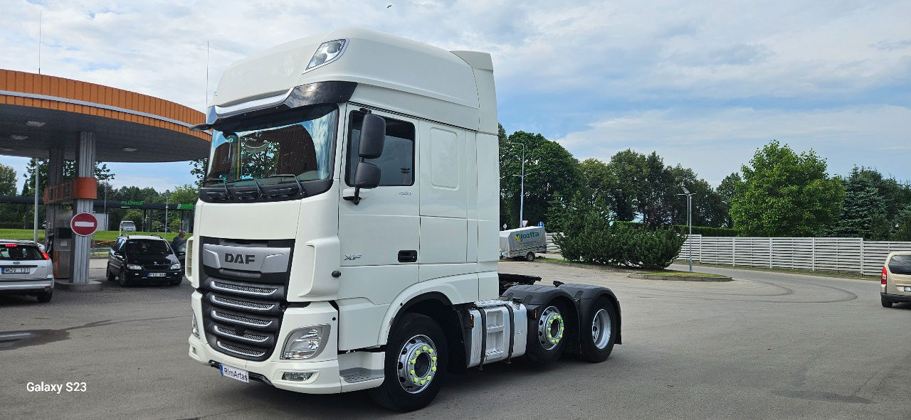 DAF XF 105.460 - Sadulveok: pilt 1 DAF XF 105.460 - Sadulveok: pilt 1