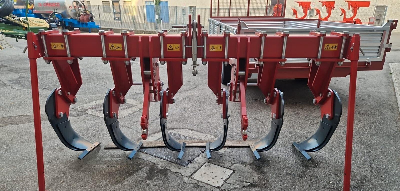 Dissodatore 6 ancore nuovo Kverneland CLI 630 - Sügavkobesti: pilt 1 Dissodatore 6 ancore nuovo Kverneland CLI 630 - Sügavkobesti: pilt 1