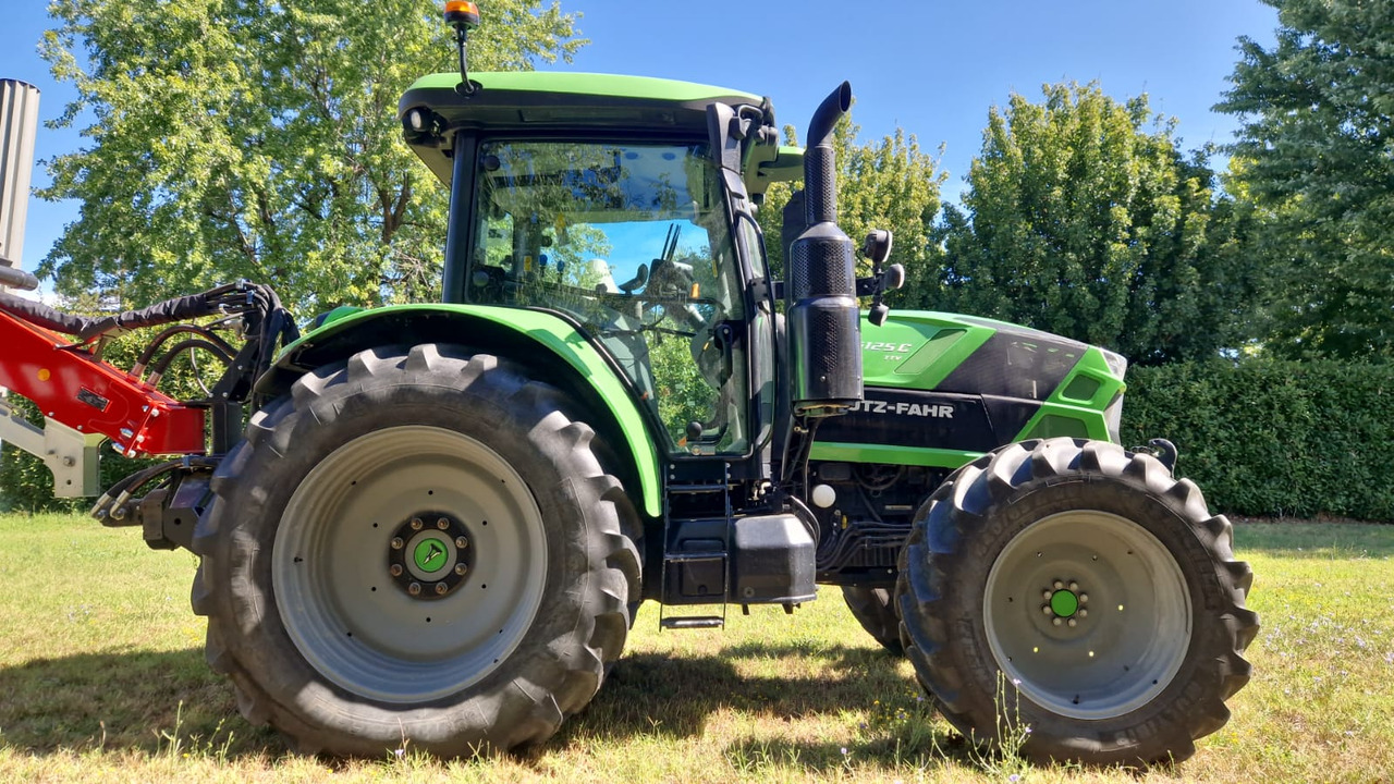 Trattore usato Deutz-Fahr 6125 C TTV - Traktor: pilt 2 Trattore usato Deutz-Fahr 6125 C TTV - Traktor: pilt 2