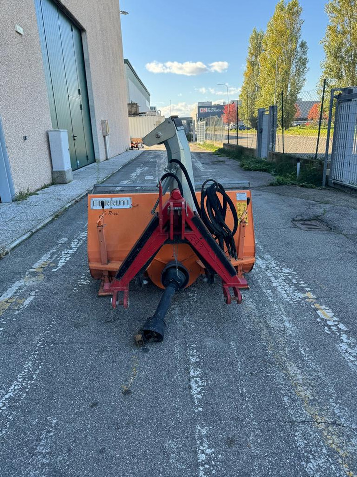 Turbina usata Cerruti 130cm - Lumepuhur: pilt 1 Turbina usata Cerruti 130cm - Lumepuhur: pilt 1