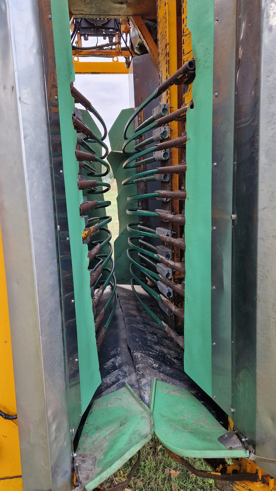 Vendemmiatrice usata Grégoire G60I - Viinamarjavõtumasin: pilt 2 Vendemmiatrice usata Grégoire G60I - Viinamarjavõtumasin: pilt 2