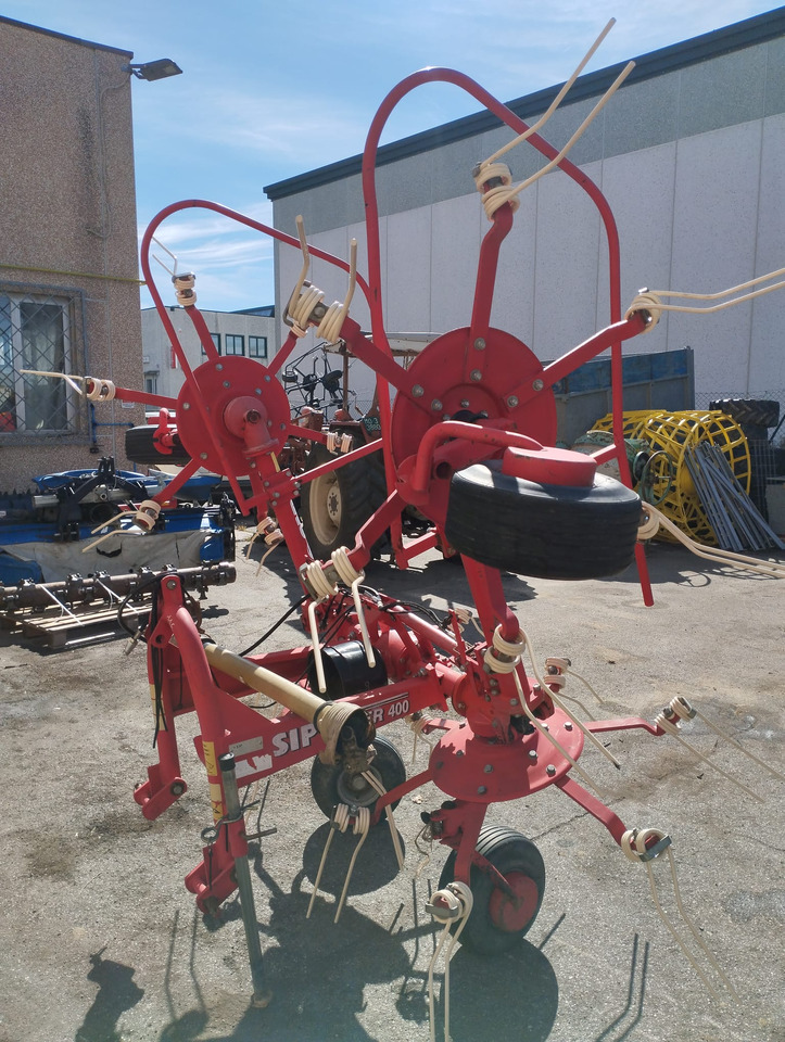 Voltafieno usato Sip 400 idraulico - Kaarutaja/ Reha: pilt 1 Voltafieno usato Sip 400 idraulico - Kaarutaja/ Reha: pilt 1