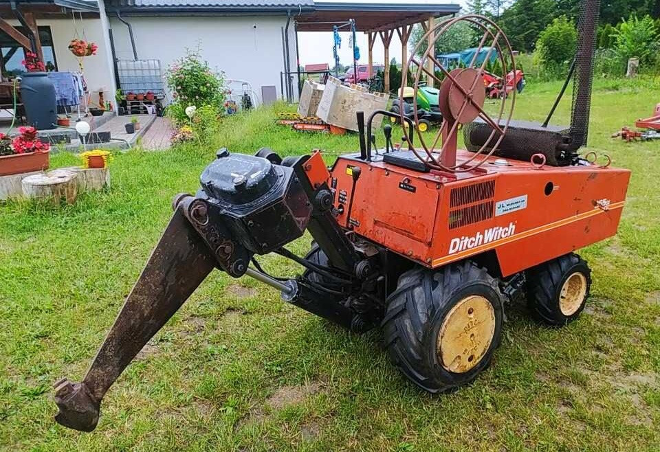 Ditch-Witch 255 SX - Kraavikaevamismasin: pilt 3 Ditch-Witch 255 SX - Kraavikaevamismasin: pilt 3