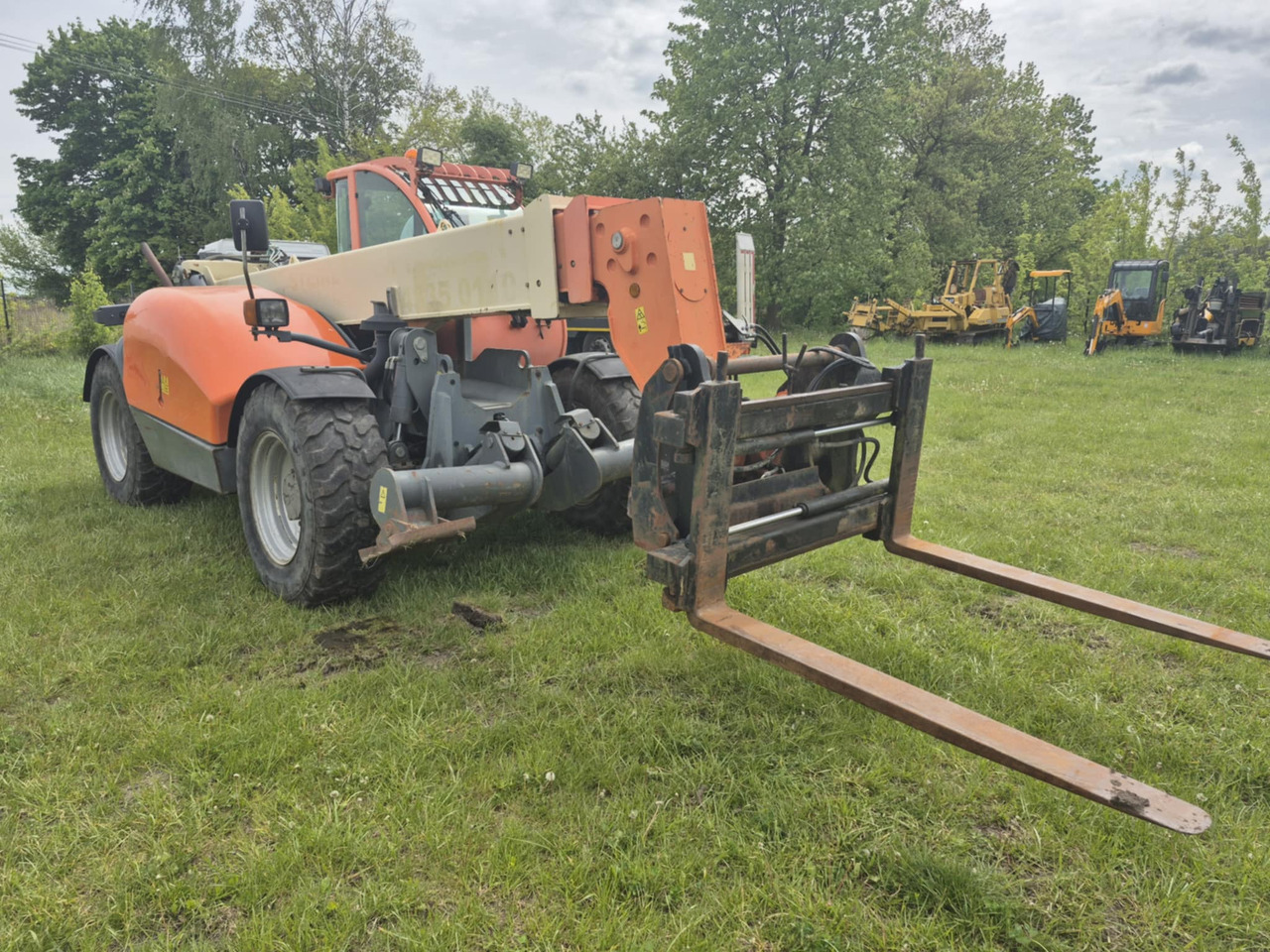 JLG 4013 - Teleskooprataslaadur: pilt 5 JLG 4013 - Teleskooprataslaadur: pilt 5