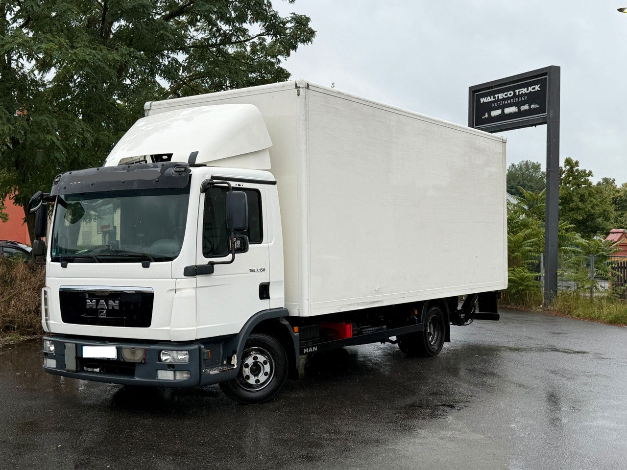 MAN TGL 7.150/Koffer 6m/Ladebordwand - Tarbesõiduk furgoon: pilt 1 MAN TGL 7.150/Koffer 6m/Ladebordwand - Tarbesõiduk furgoon: pilt 1