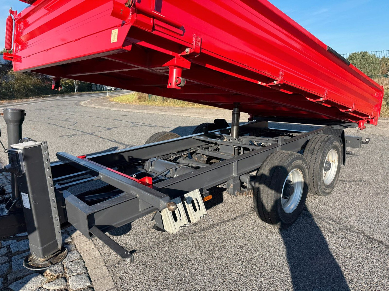 Kallurauto Mercedes-Benz Atego 1023 + Anhänger Dreiseitenkipper: pilt 12 Kallurauto Mercedes-Benz Atego 1023 + Anhänger Dreiseitenkipper: pilt 12