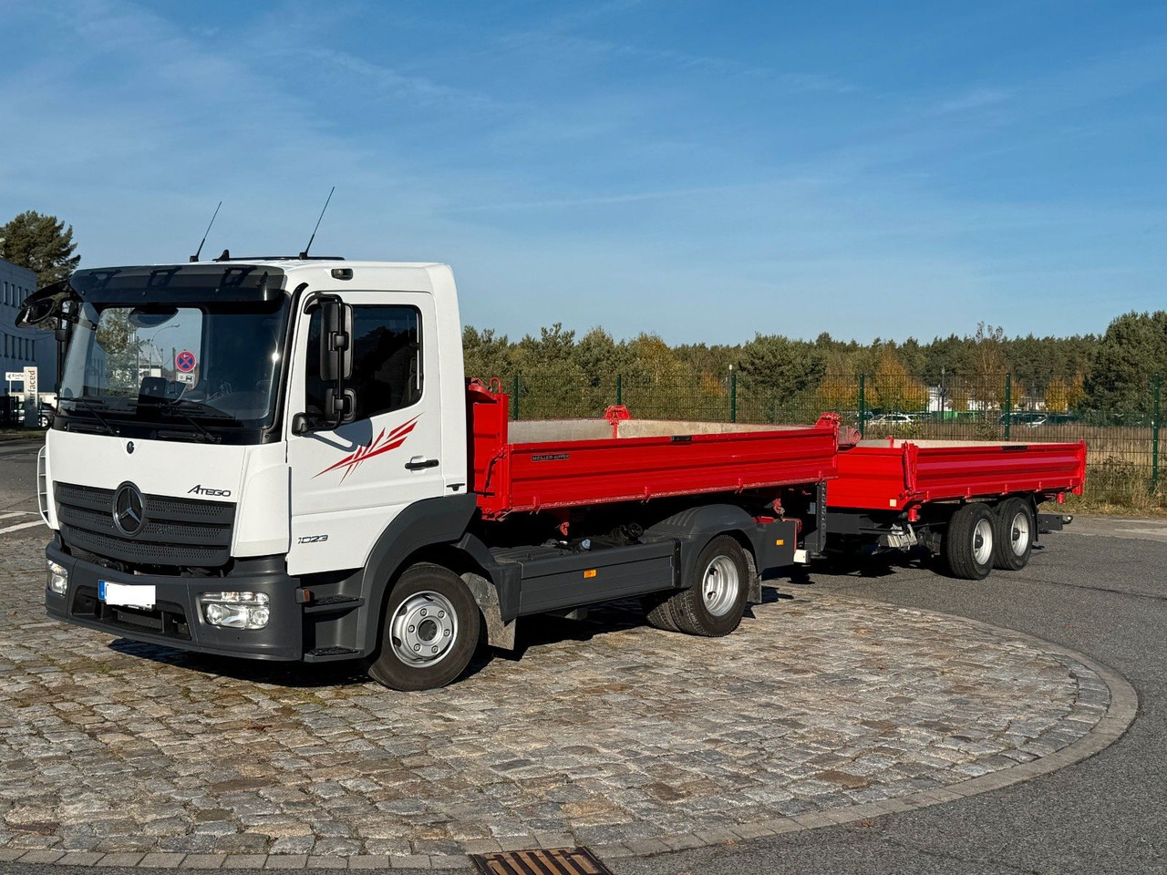 Mercedes-Benz Atego 1023 + Anhänger Dreiseitenkipper - Kallurauto: pilt 3 Mercedes-Benz Atego 1023 + Anhänger Dreiseitenkipper - Kallurauto: pilt 3