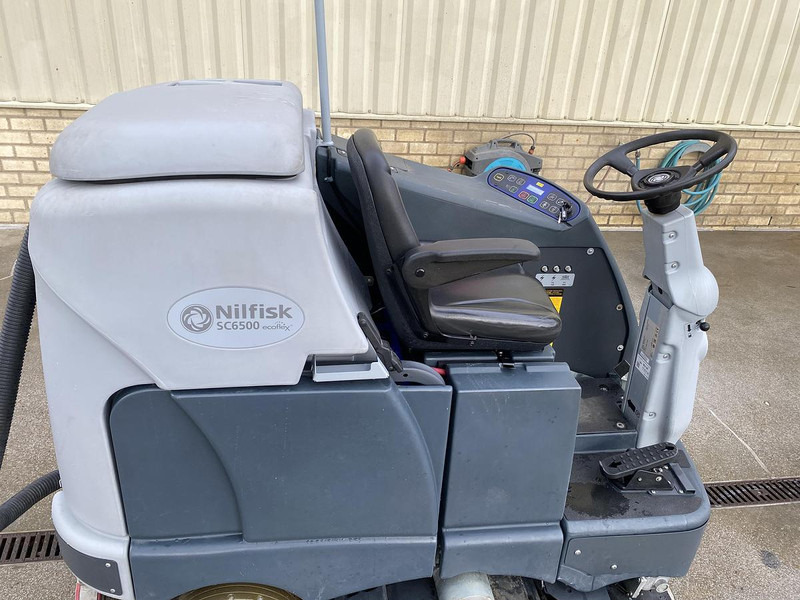 Põrandapesumasin Nilfisk SC6500 1300C, Veeg- Schrobmachine: pilt 9