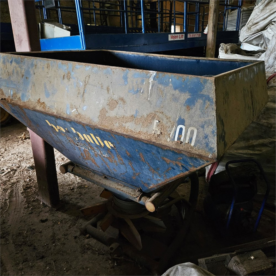 Bogballe B-700 - Väetamisseadmed: pilt 2 Bogballe B-700 - Väetamisseadmed: pilt 2