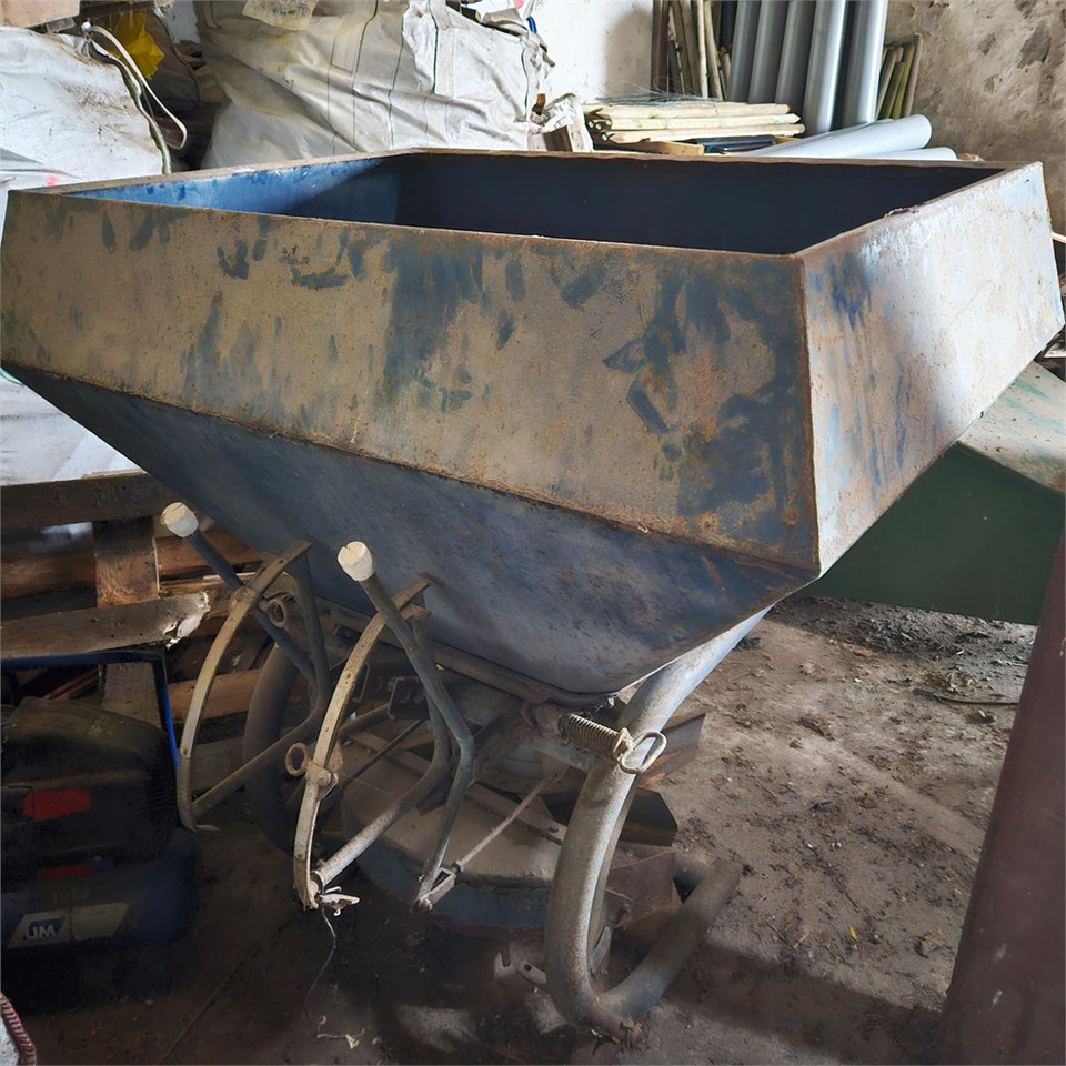 Bogballe B-700 - Väetamisseadmed: pilt 4 Bogballe B-700 - Väetamisseadmed: pilt 4