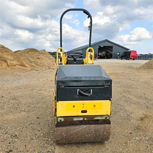 Bomag BW 80 ADH-2 - Teerull: pilt 4 Bomag BW 80 ADH-2 - Teerull: pilt 4