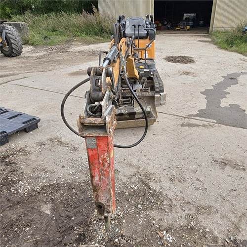 Case CX14 D - Miniekskavaator: pilt 3 Case CX14 D - Miniekskavaator: pilt 3