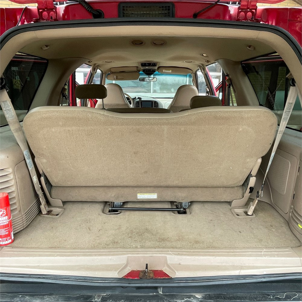 Auto Ford Expedition: pilt 34