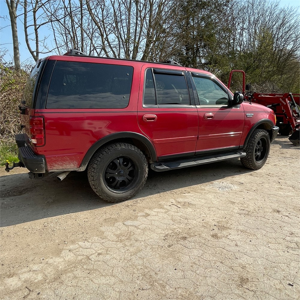 Auto Ford Expedition: pilt 7