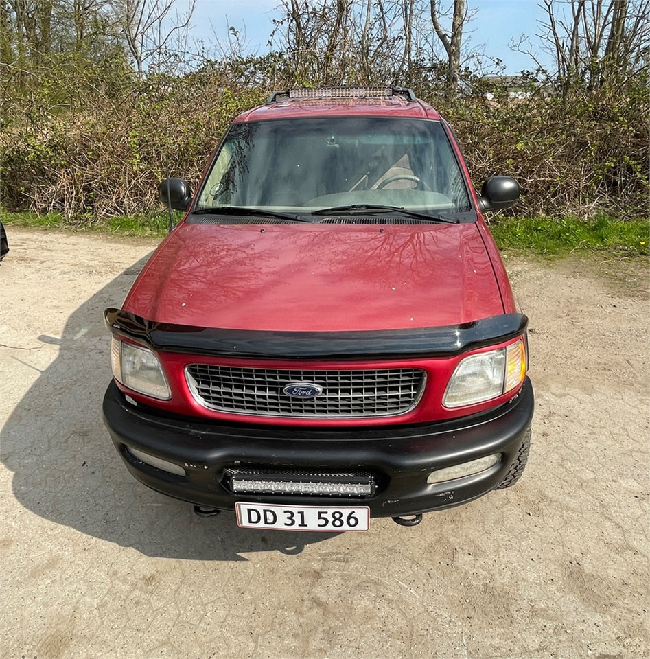 Auto Ford Expedition: pilt 16