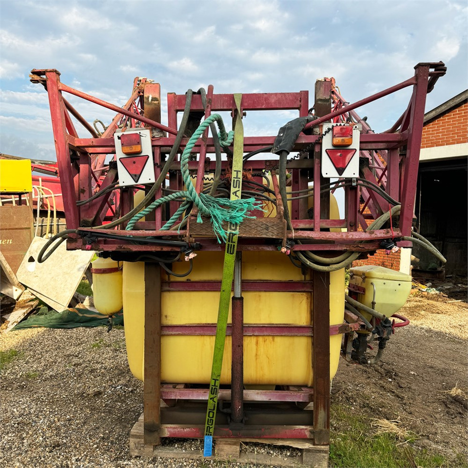 Hardi LZY 1200 - Pritsija: pilt 2 Hardi LZY 1200 - Pritsija: pilt 2