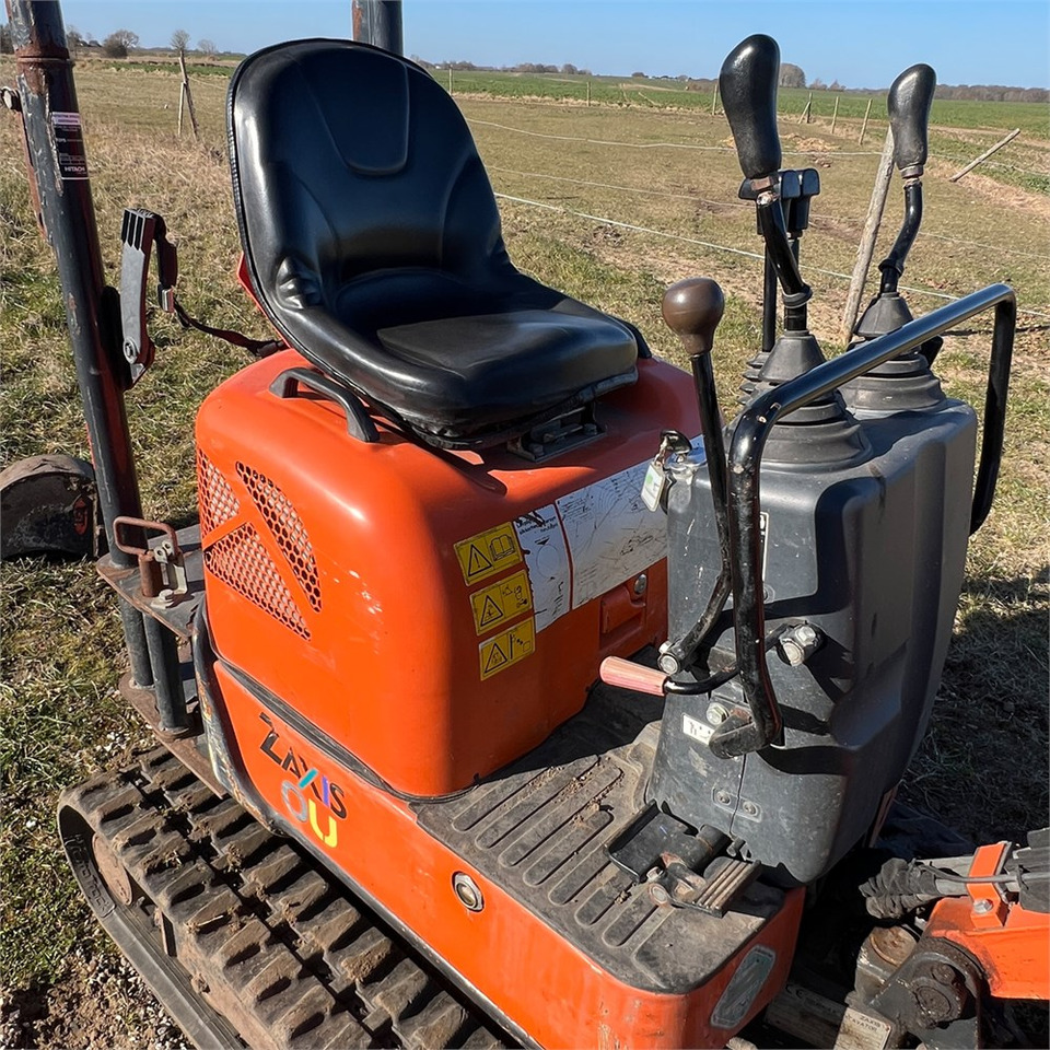 Miniekskavaator Hitachi ZX10U-2: pilt 12