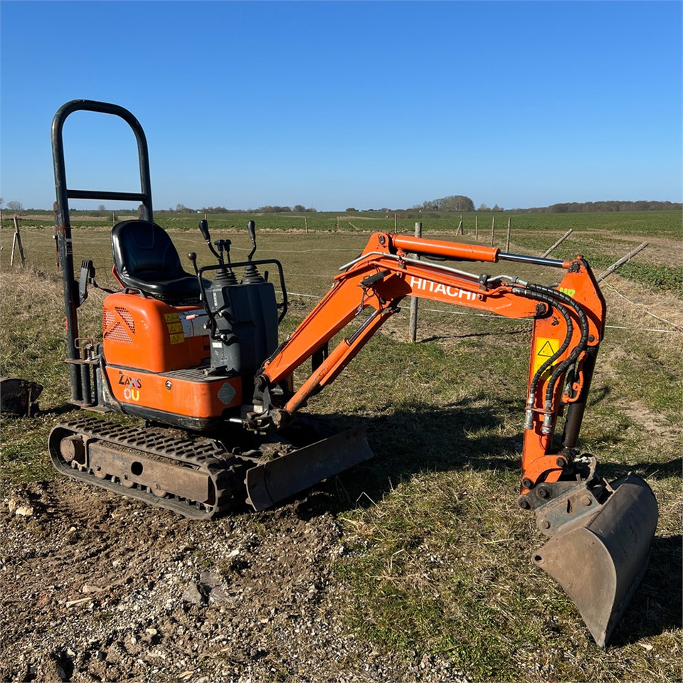 Miniekskavaator Hitachi ZX10U-2: pilt 9