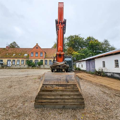 Hitachi ZX210 LC-6 - Lintekskavaator: pilt 4 Hitachi ZX210 LC-6 - Lintekskavaator: pilt 4